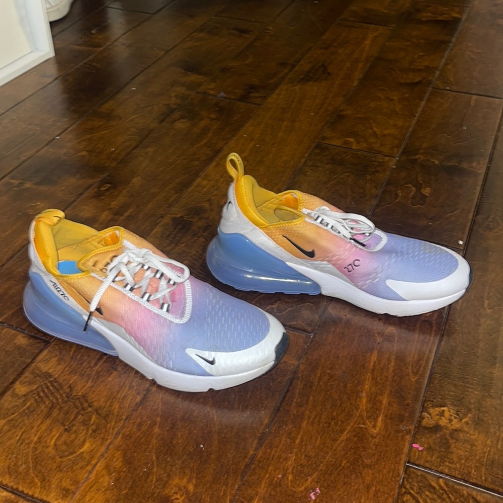 Nike, size 9.5, Gradient University Gold!